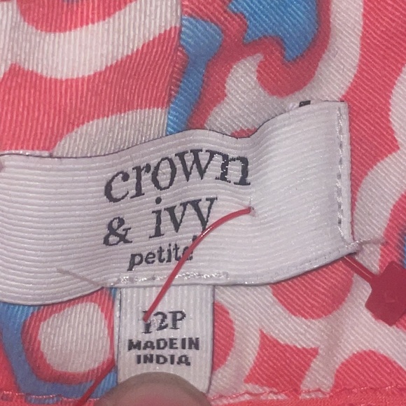 •CROWN & IVY•PINK/BLUE/WHITE GEOMETRIC PATTERN SCALLOPED HEM SHORTS SIZE 12P EUC - Picture 9 of 11